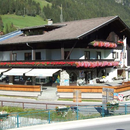Hotel Sporthaus Troger Sankt Jakob in Defereggen Esterno foto