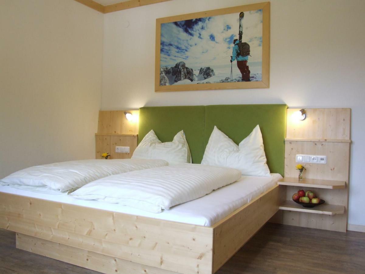 Hotel Sporthaus Troger Sankt Jakob in Defereggen Esterno foto