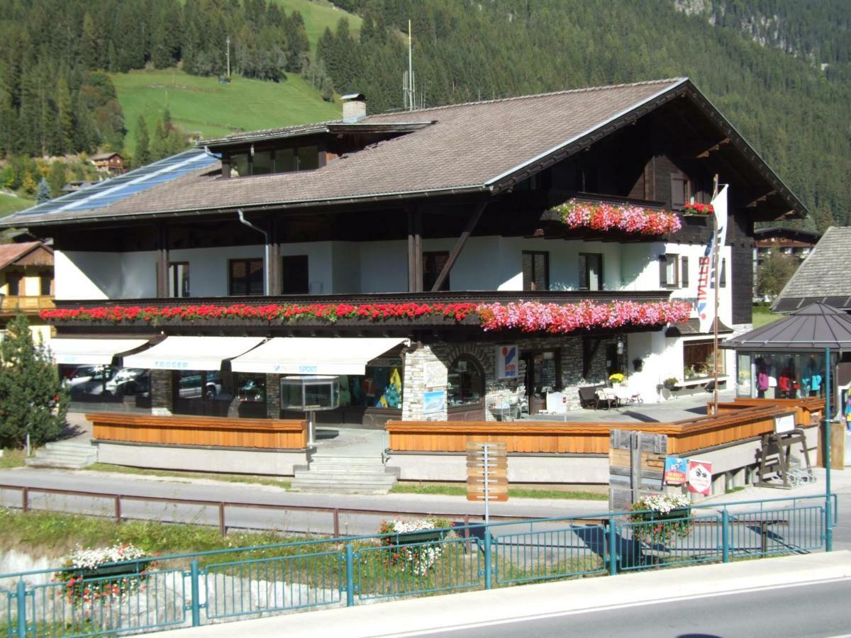 Hotel Sporthaus Troger Sankt Jakob in Defereggen Esterno foto