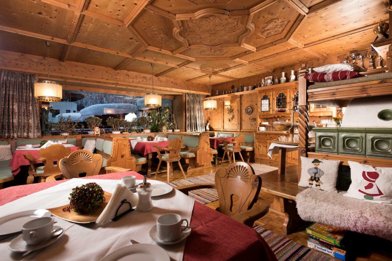 Hotel Sporthaus Troger Sankt Jakob in Defereggen Esterno foto