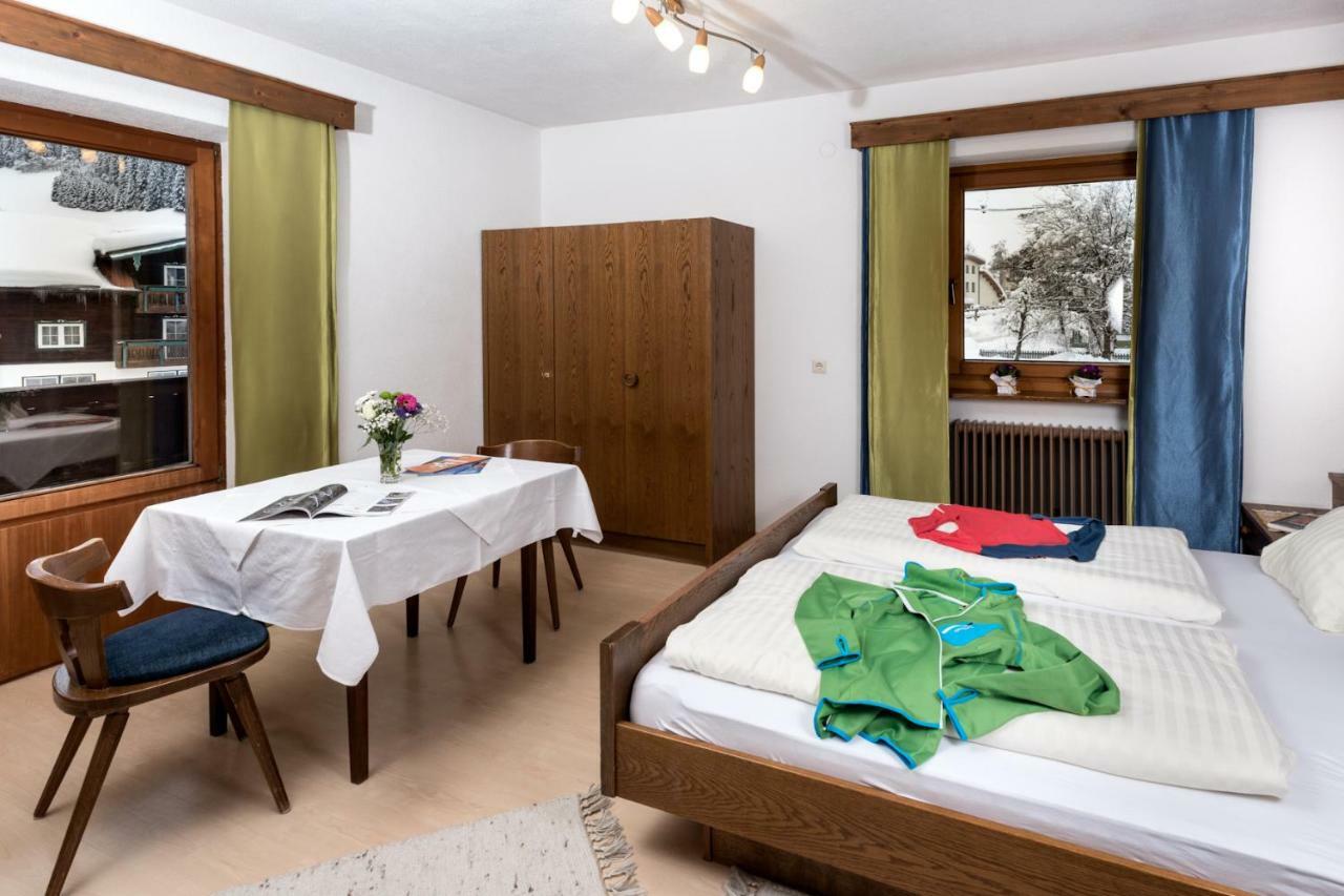 Hotel Sporthaus Troger Sankt Jakob in Defereggen Esterno foto